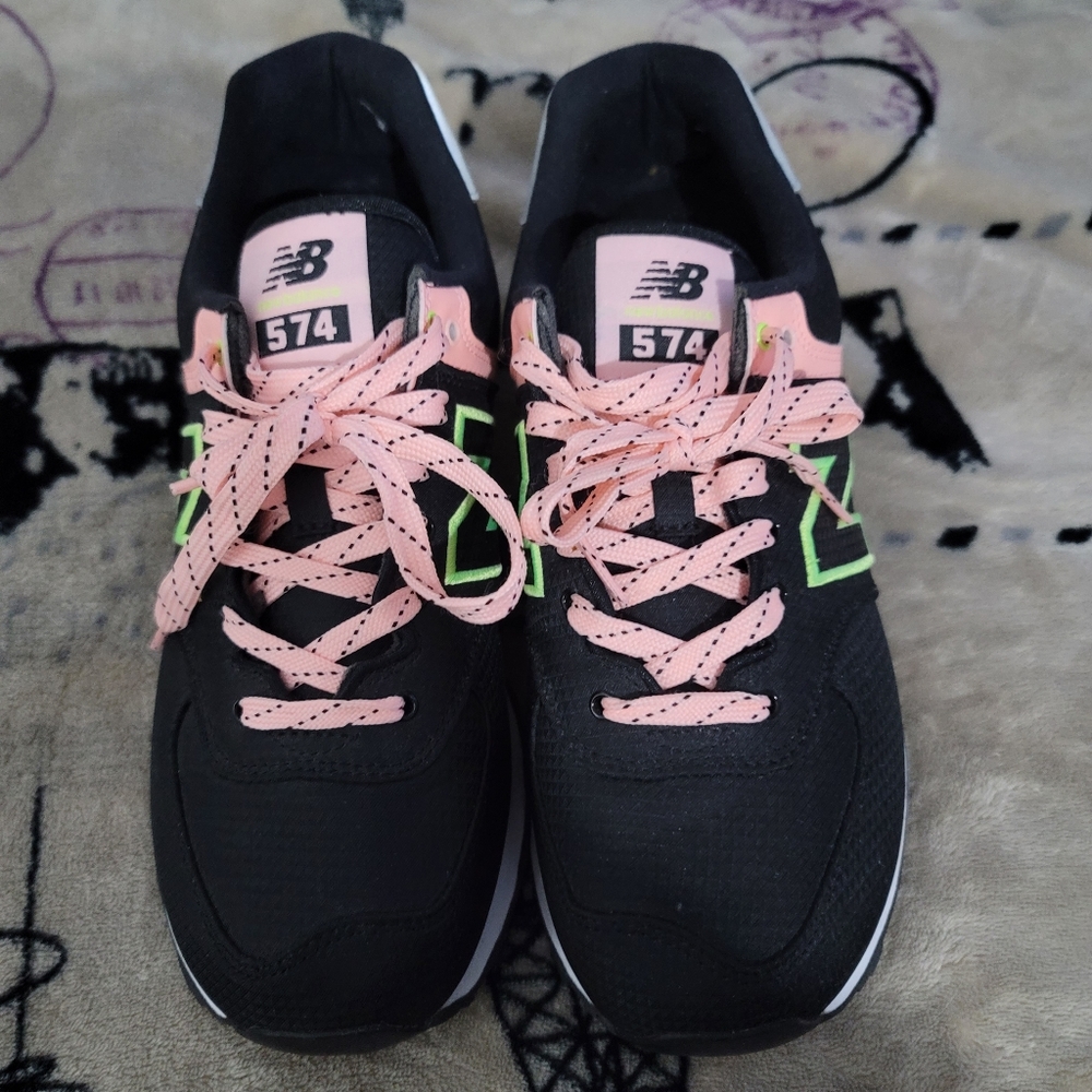 NEW BALANCE shoes